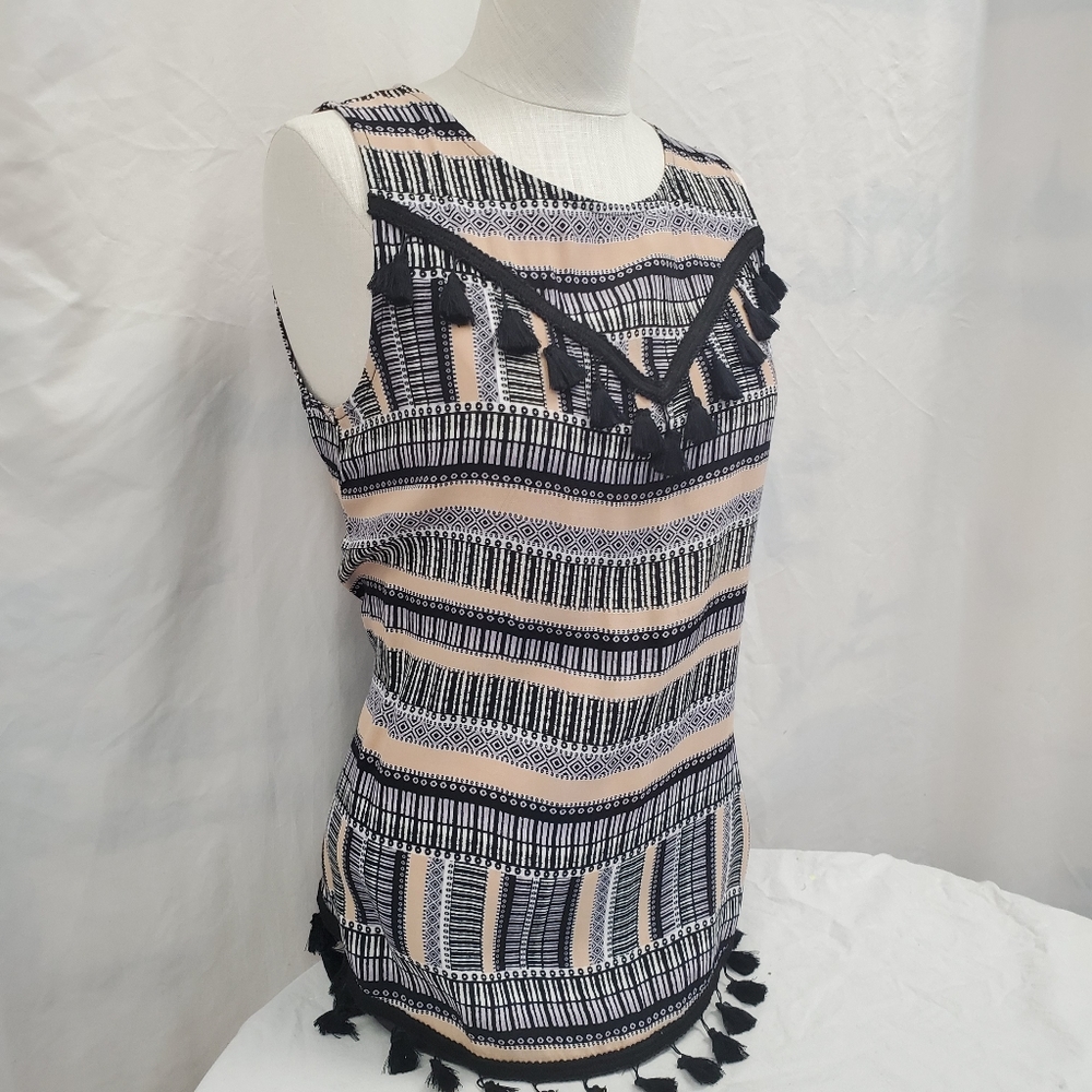 Above Mediocre Taste Sleeveless Patterned Top